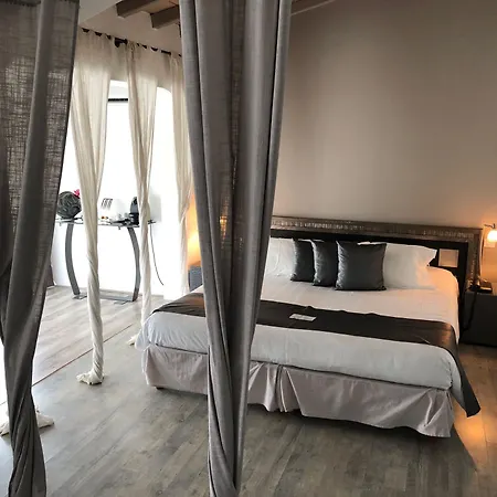 Отель Le Roi Theodore & Порто-Веккьо