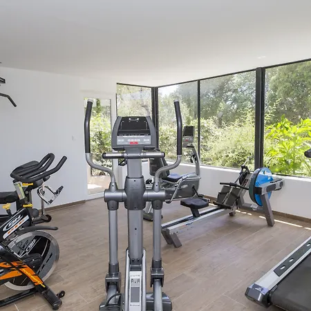 Le Roi Theodore & Отель Порто-Веккьо