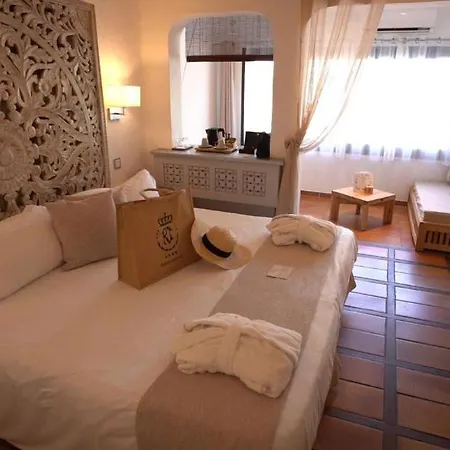 Otel Le Roi Theodore &