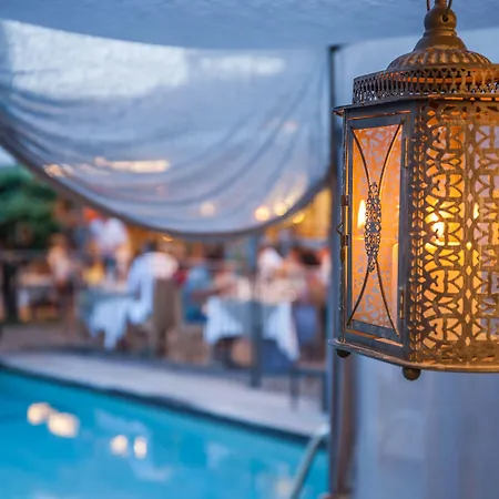 Le Roi Theodore & Hotel 4*