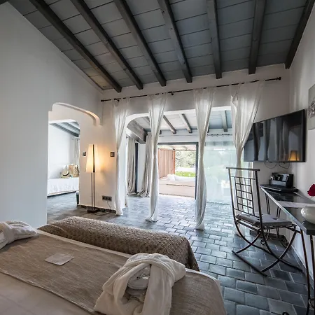 Hotel Le Roi Theodore & Porto-Vecchio (Corsica)