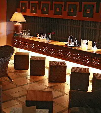 Le Roi Theodore & Hotel