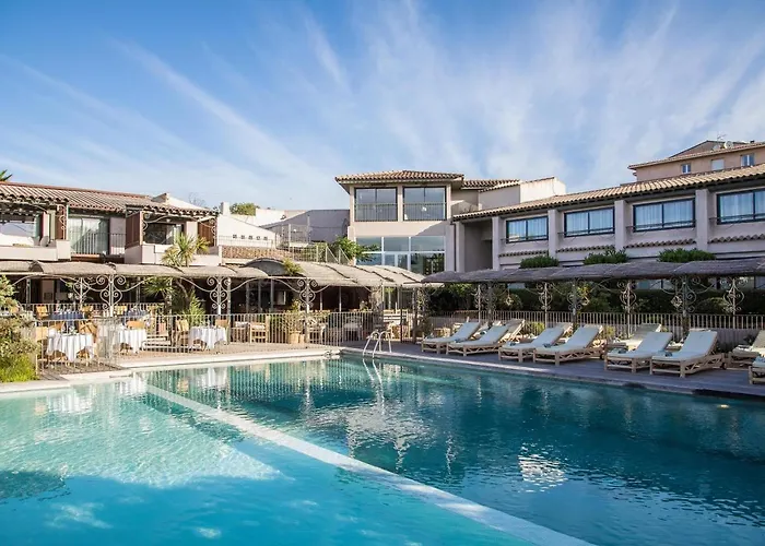 Le Roi Theodore & Hotel Porto-Vecchio (Corsica)