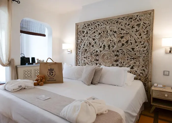 Le Roi Theodore & Hotel