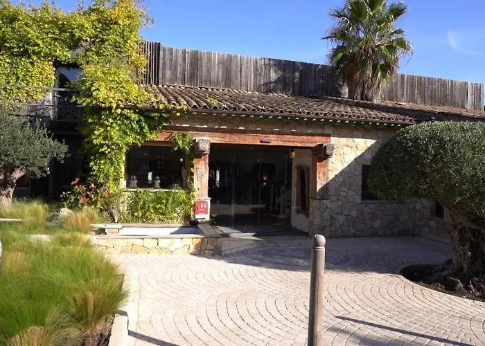 Hotel Le Roi Theodore & Porto-Vecchio (Corsica)